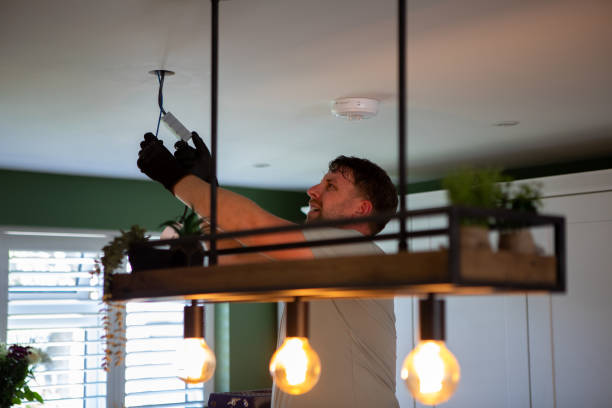 Best Affordable Emergency Electrician  in Carl Junction, MO